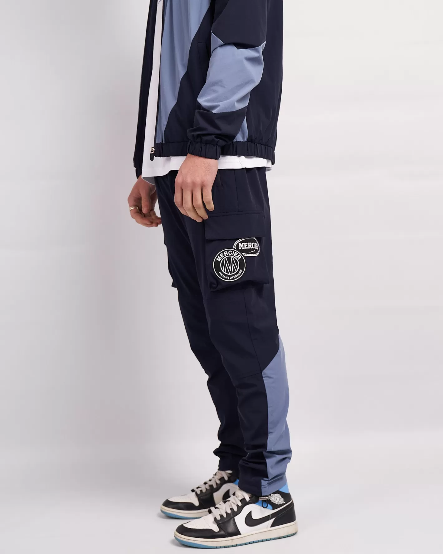 Homme Mercier Coupe-vent Et Cargaisons<Cargos à panneaux bleu marine Placid Mono Badge