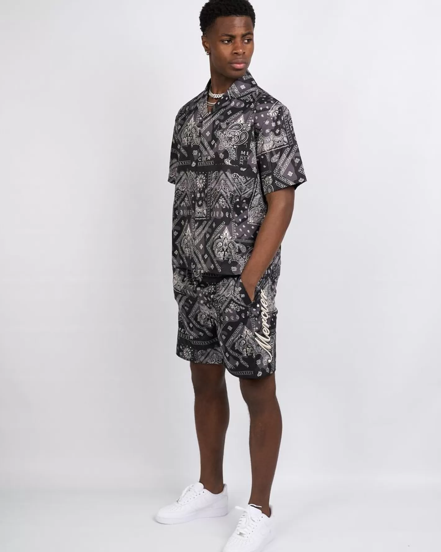 Homme Mercier Ensembles D'été | T-shirts<Chemise noire Paisley Resort