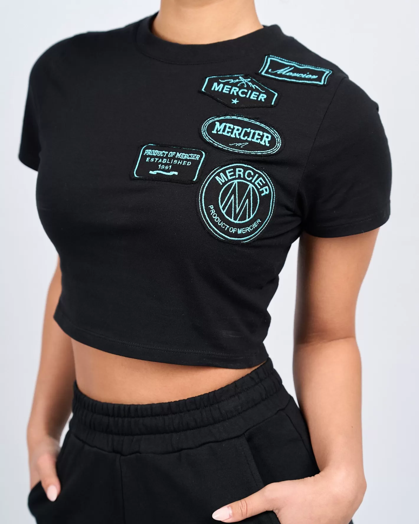 Femme Mercier Hauts Pour Femmes 23<Tshirt noir Tiffany Badge Raw Edge pour femme